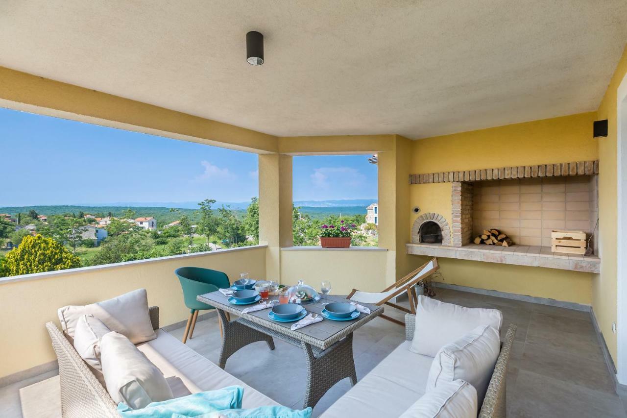 Draga Appartement Vrh  Buitenkant foto