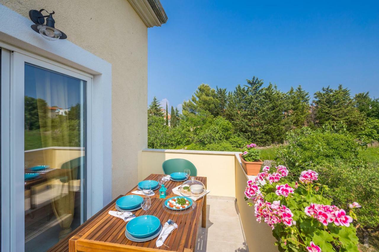 Draga Appartement Vrh  Buitenkant foto